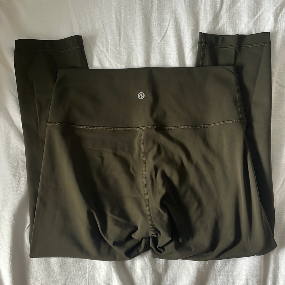 Lululemon align high rise crop 21” leggings in army green